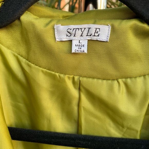 Women’s coat - Picture 4 of 4